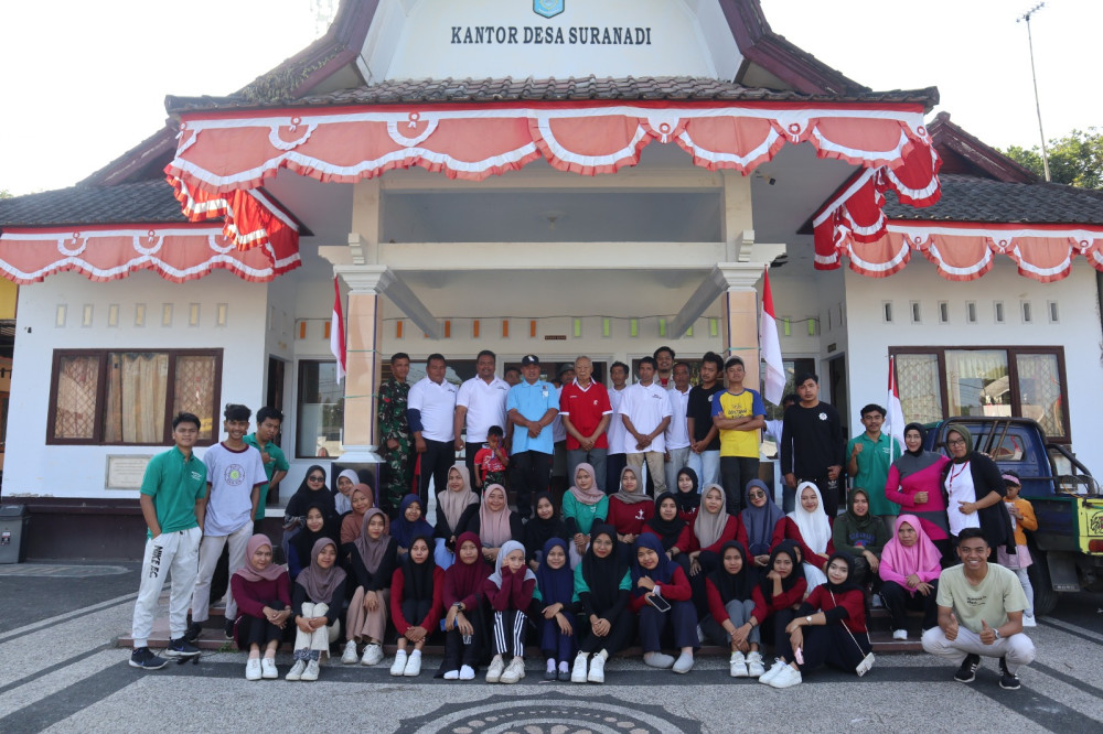 PEMBUKAAN BAZAR TANAMAN HIAS DAN UMKM KE – 3 DESA SURANADI